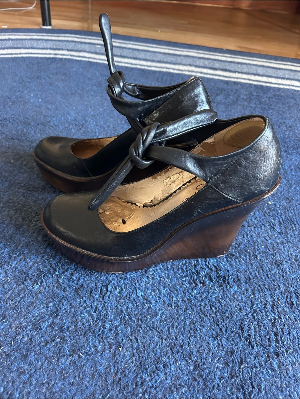 Jessica Simpson Black Leather Wedge Mary Jane with Brown Wooden-Look Platform - Picture 2 of 8